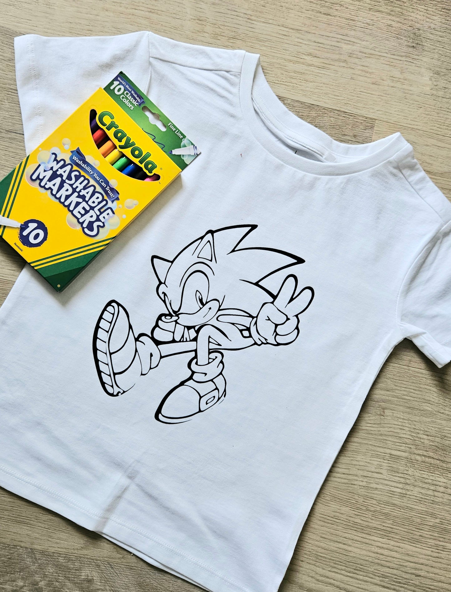 Kids Tshirt - 'colouring in'