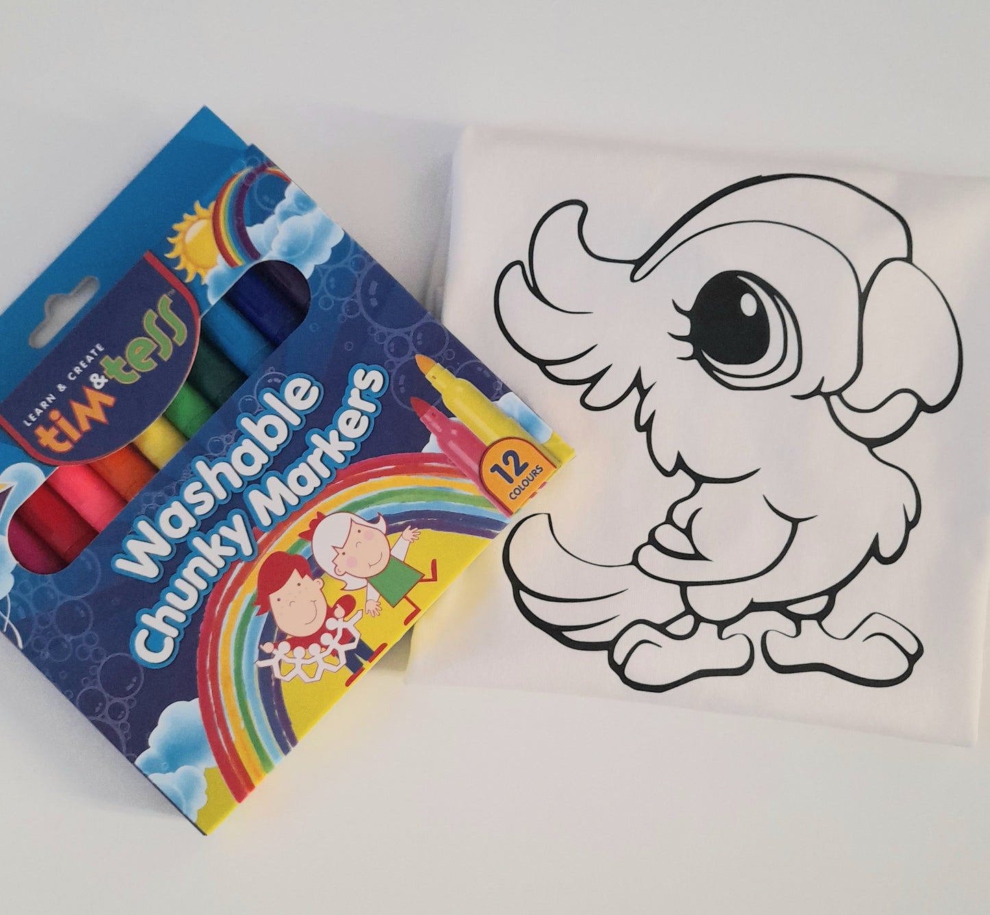 Kids Tshirt - 'colouring in'